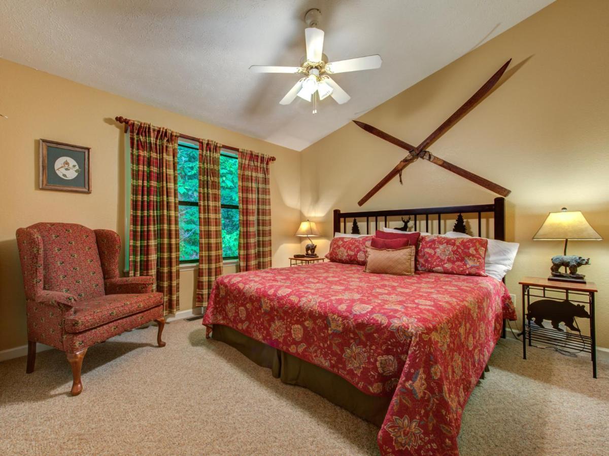 Great Expectations, 3 Bedrooms, Fireplace, Pool Table, Hot Tub, Sleeps 10 Gatlinburg Buitenkant foto