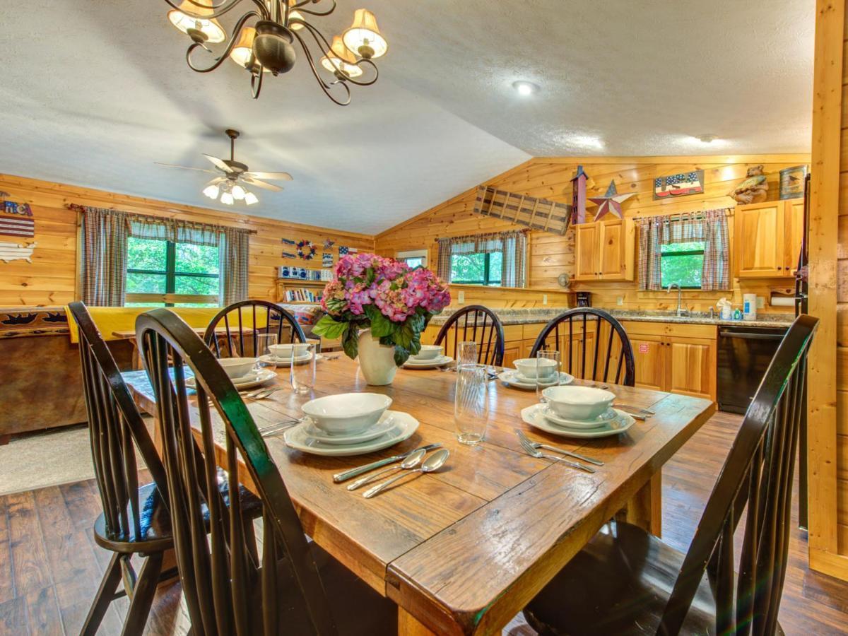 Great Expectations, 3 Bedrooms, Fireplace, Pool Table, Hot Tub, Sleeps 10 Gatlinburg Buitenkant foto