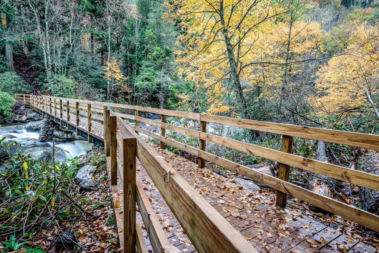 Great Expectations, 3 Bedrooms, Fireplace, Pool Table, Hot Tub, Sleeps 10 Gatlinburg Buitenkant foto